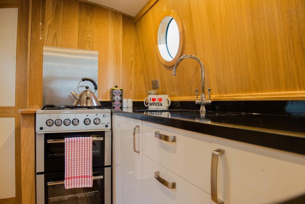 Hotel Narrowboat Puzzle Ely Exterior foto